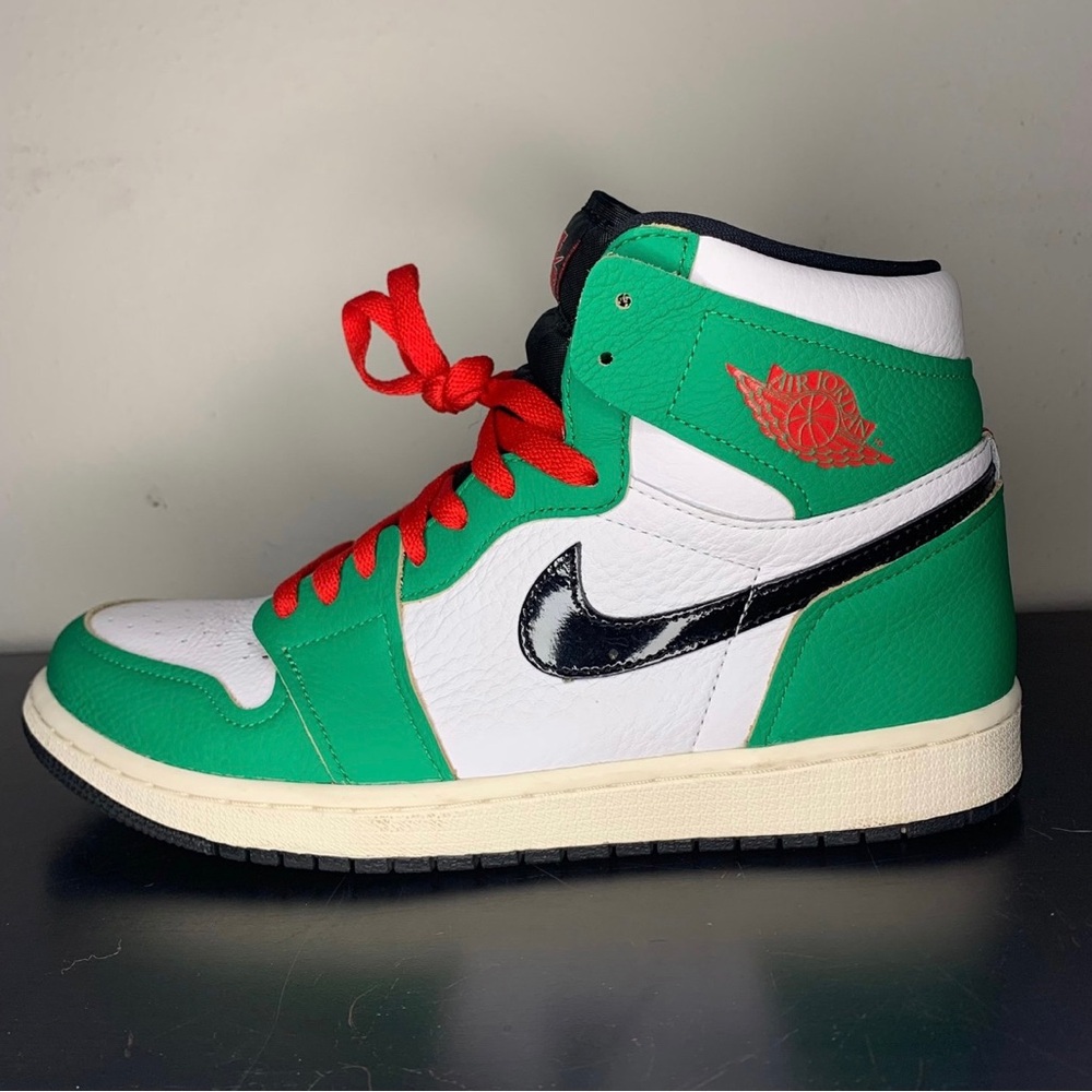 Air Jordan 1 Retro High ‘Lucky Green’